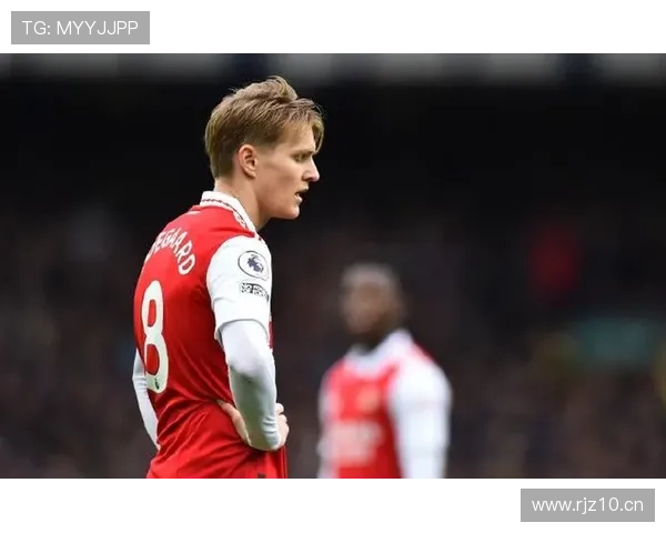 厄德高谈伤情膝盖疼痛不算严重 厄德高谈伤情膝盖疼痛不算严重